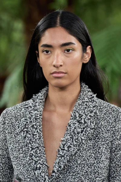 Look 123